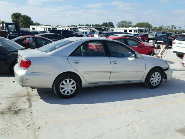 4T1BE32K55U506140 - 2005 TOYOTA CAMRY LE ვერცხლისფერი ფოტო 9