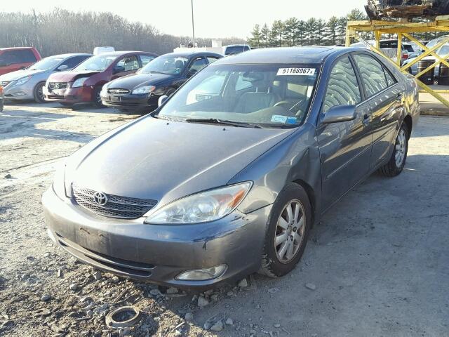 4T1BF30K34U572975 - 2004 TOYOTA CAMRY LE GRAY photo 2