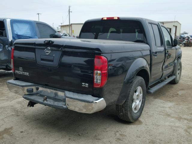 1N6AD07U76C439170 - 2006 NISSAN FRONTIER C BLACK photo 4