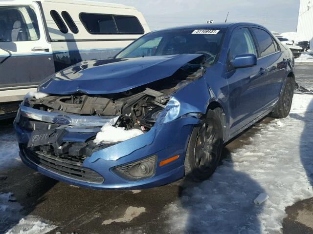 3FAHP0HA9AR252042 - 2010 FORD FUSION SE BLUE photo 2