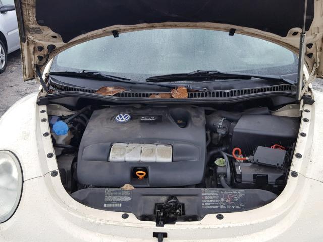3VWCK21Y53M309825 - 2003 VOLKSWAGEN NEW BEETLE 奶油色 照片 7