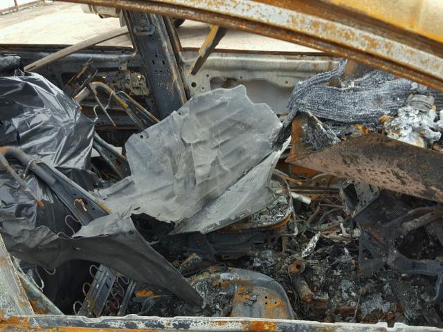 JM1CR293880324854 - 2008 MAZDA 5 BURN photo 5