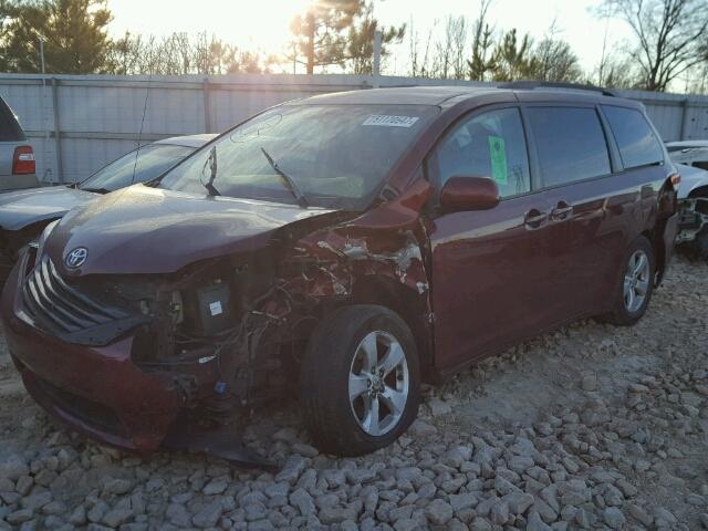 5TDKK3DC7DS329757 - 2013 TOYOTA SIENNA LE MAROON photo 2