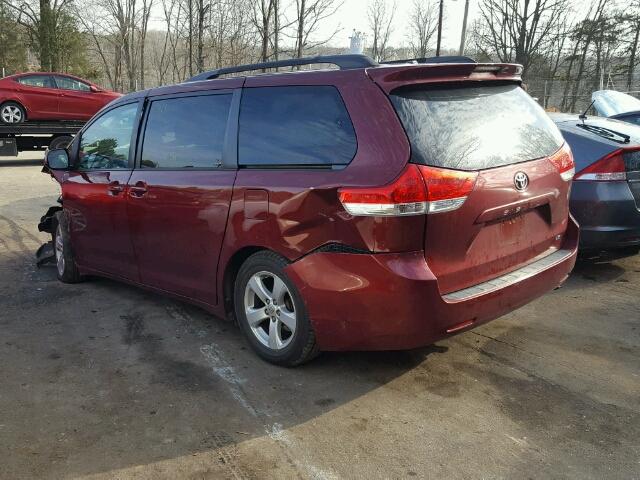 5TDKK3DC7DS329757 - 2013 TOYOTA SIENNA LE MAROON photo 3