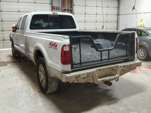 1FTSW21R98ED00991 - 2008 FORD F250 SUPER WHITE photo 3