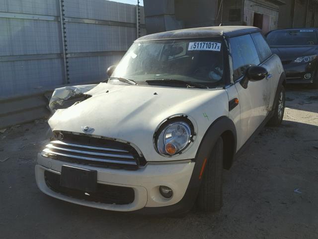 WMWSU3C5XDT548126 - 2013 MINI COOPER WHITE photo 2