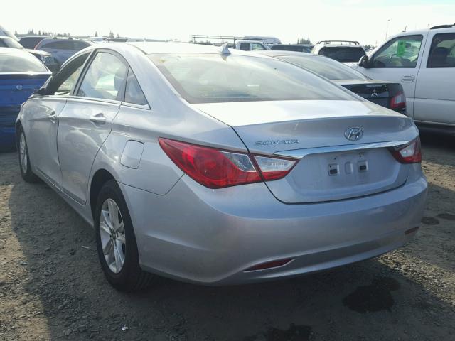 5NPEB4AC2DH626707 - 2013 HYUNDAI SONATA GLS SILVER photo 3