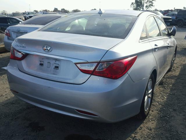 5NPEB4AC2DH626707 - 2013 HYUNDAI SONATA GLS SILVER photo 4