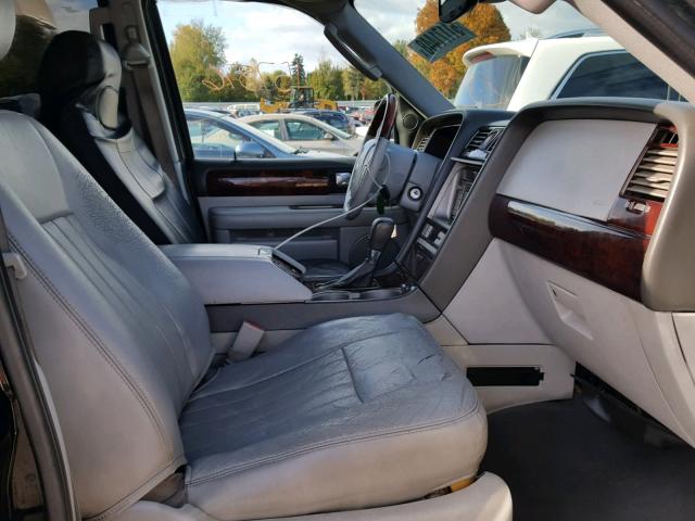 5LMFU27R94LJ12713 - 2004 LINCOLN NAVIGATOR Қара фото 5