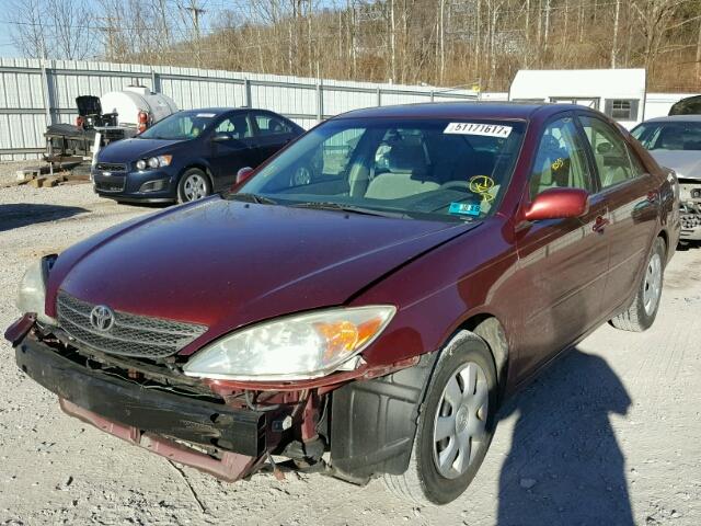 4T1BE32K94U290355 - 2004 TOYOTA CAMRY LE MAROON photo 2