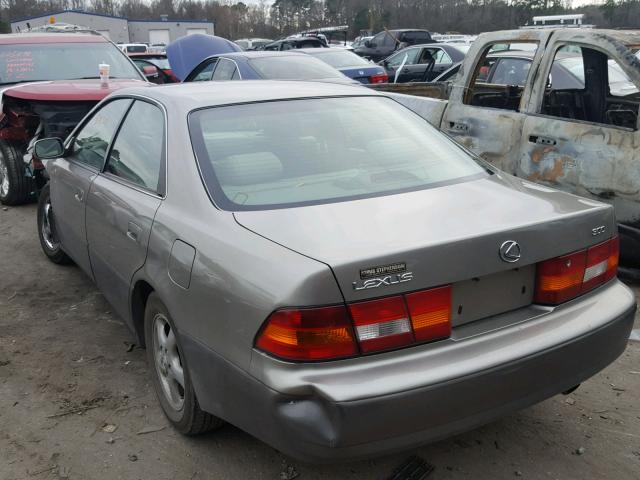 JT8BF22G0V0077440 - 1997 LEXUS ES 300 BEIGE photo 3