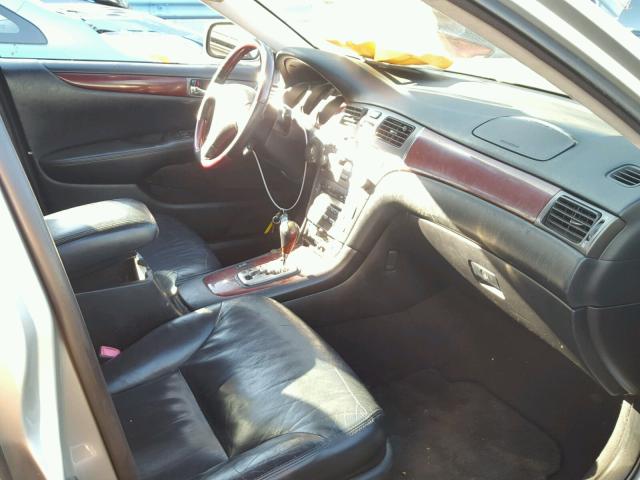 JTHBA30G945046003 - 2004 LEXUS ES 330 SILVER photo 5