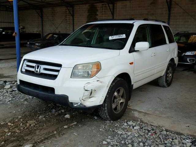 5FNYF28696B023275 - 2006 HONDA PILOT EX WHITE photo 2