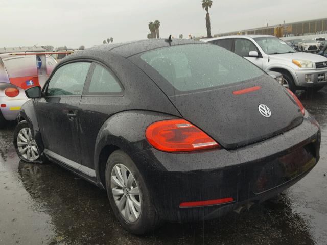 3VWFP7AT5DM693879 - 2013 VOLKSWAGEN BEETLE BLACK photo 3