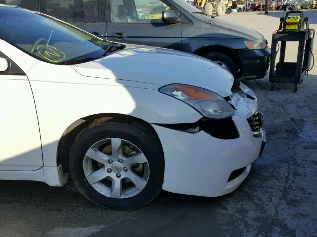 1N4AL24E79C172752 - 2009 NISSAN ALTIMA 2.5 WHITE photo 9