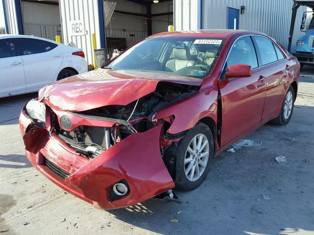 4T1BF3EKXBU124559 - 2011 TOYOTA CAMRY BASE RED photo 2