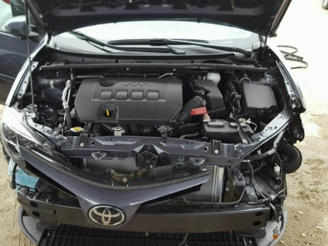 5YFBURHEXHP653292 - 2017 TOYOTA COROLLA L GRAY photo 7