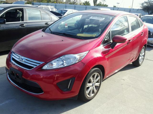 3FADP4BJ3CM153909 - 2012 FORD FIESTA SE RED photo 2