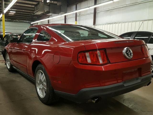 1ZVBP8AM1C5207571 - 2012 FORD MUSTANG RED photo 3