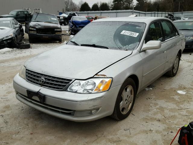 4T1BF28B94U387389 - 2004 TOYOTA AVALON XL SILVER photo 2