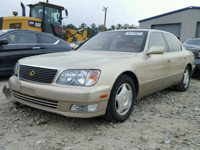 JT8BH28F2X0153977 - 1999 LEXUS LS 400 GOLD photo 2