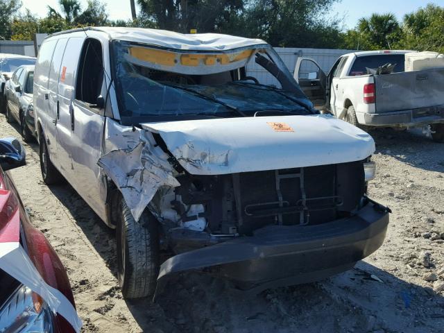 1GCWGFCG4C1144716 - 2012 CHEVROLET EXPRESS G2 WHITE photo 1