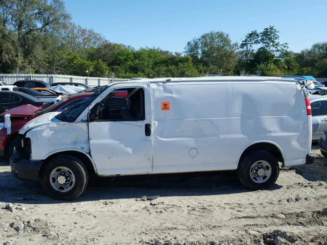 1GCWGFCG4C1144716 - 2012 CHEVROLET EXPRESS G2 WHITE photo 9