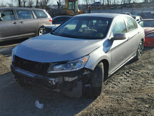 1HGCR2F71HA032045 - 2017 HONDA ACCORD EX SILVER photo 2