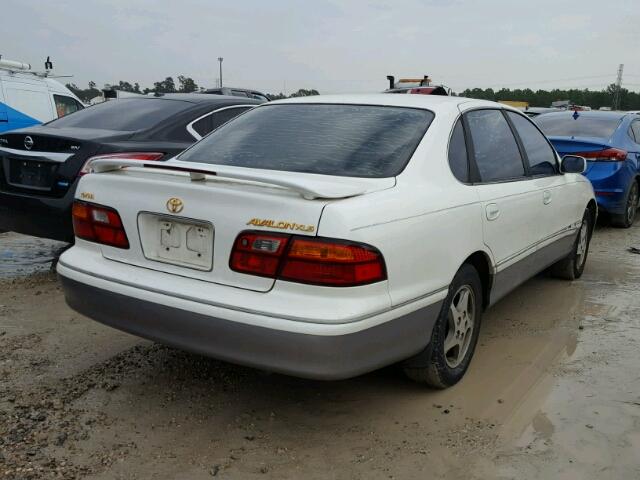 4T1BF18BXWU225770 - 1998 TOYOTA AVALON XL WHITE photo 4