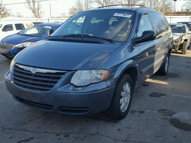 2A4GP54L06R884963 - 2006 CHRYSLER TOWN & COU TEAL photo 2