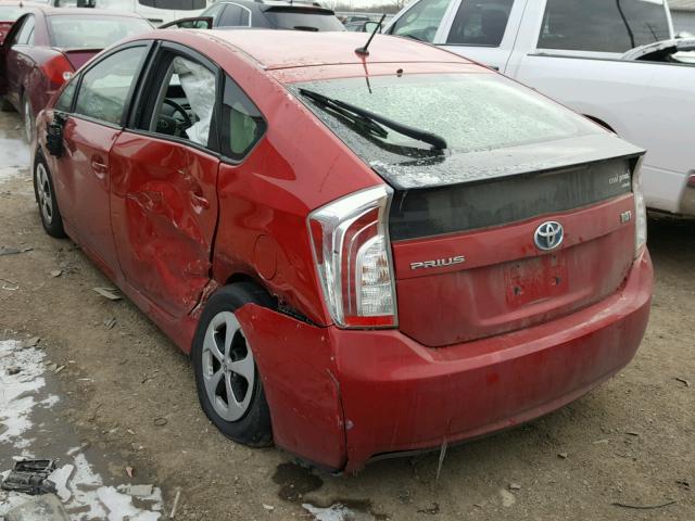 JTDKN3DU9D5569124 - 2013 TOYOTA PRIUS RED photo 3