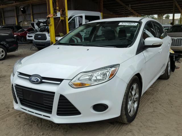 1FADP3F24EL426731 - 2014 FORD FOCUS SE WHITE photo 2