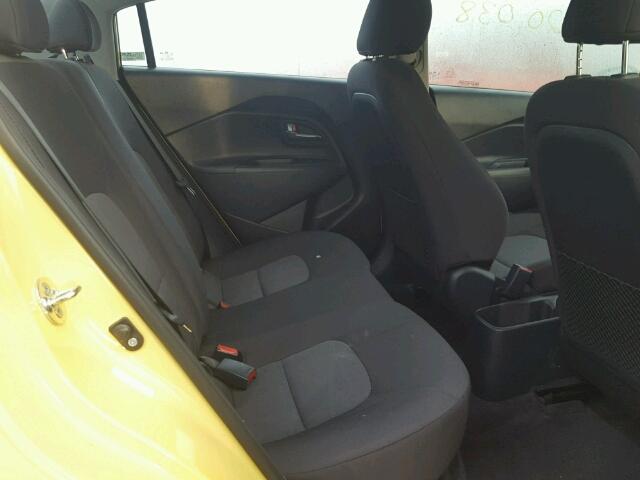 KNADM4A39G6611770 - 2016 KIA RIO LX YELLOW photo 6