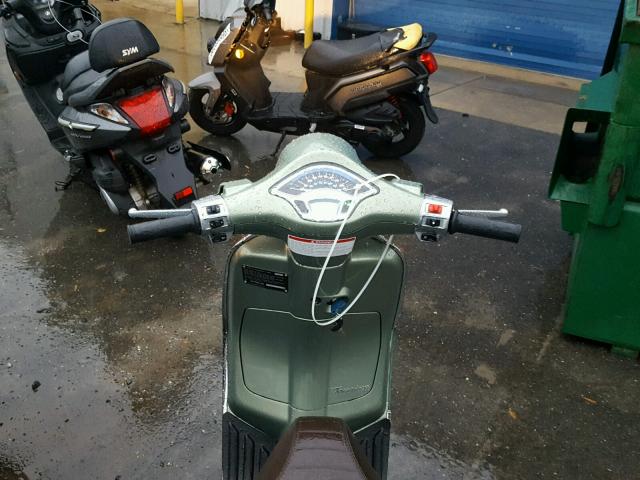 ZAPM818G9J5700796 - 2018 VESPA SPRINT 150 GREEN photo 5