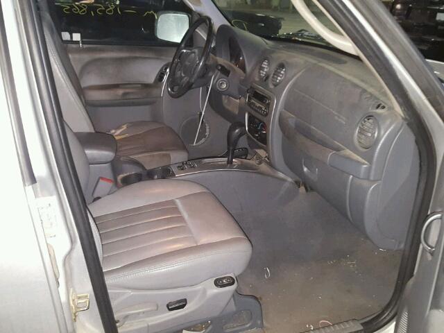 1J4GL58K05W726111 - 2005 JEEP LIBERTY LI SILVER photo 5