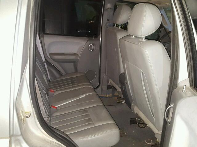 1J4GL58K05W726111 - 2005 JEEP LIBERTY LI SILVER photo 6