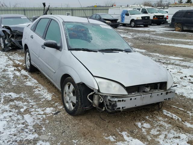 1FAHP34N07W274155 - 2007 FORD FOCUS ZX4 SILVER photo 1