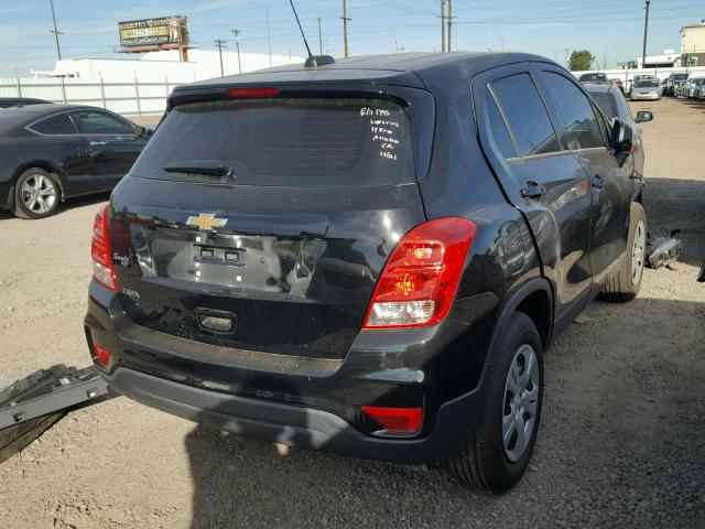 3GNCJKSB3HL259477 - 2017 CHEVROLET TRAX LS BLACK photo 4