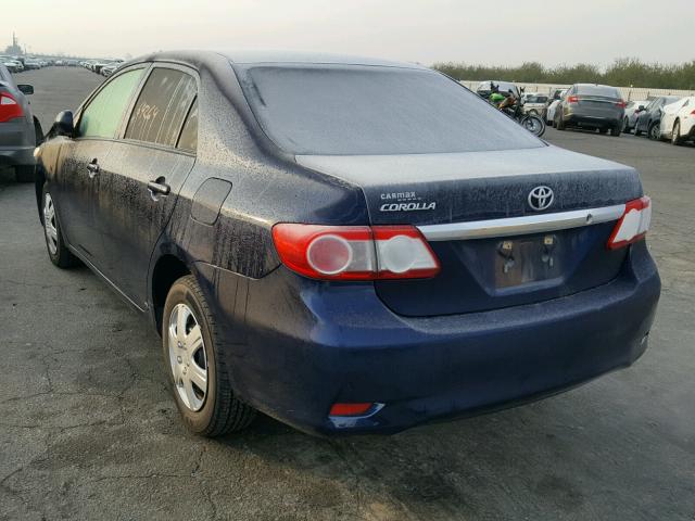 5YFBU4EE3DP093570 - 2013 TOYOTA COROLLA BA BLUE photo 3