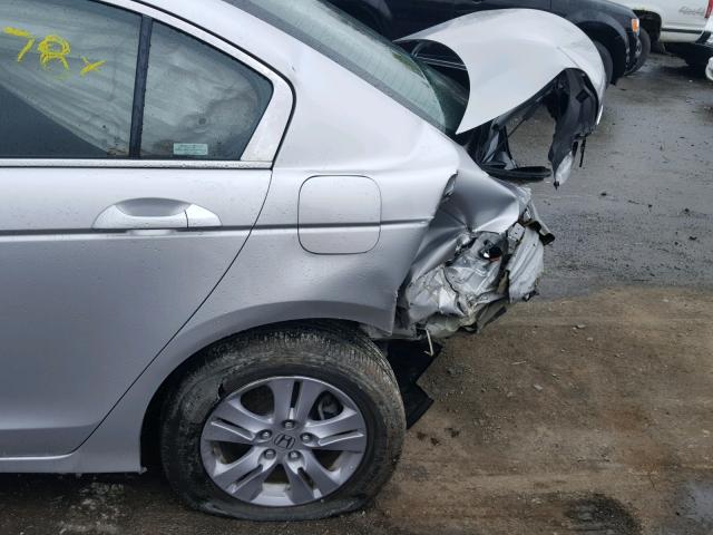 1HGCP2F43CA068680 - 2012 HONDA ACCORD LXP SILVER photo 9