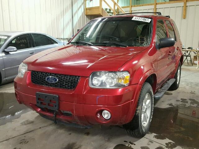 1FMYU94107KB81917 - 2007 FORD ESCAPE LIM RED photo 2