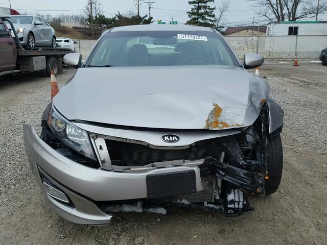 5XXGM4A7XEG300284 - 2014 KIA OPTIMA LX SILVER photo 9