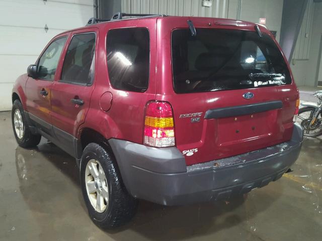 1FMYU93175DA08740 - 2005 FORD ESCAPE XLT RED photo 3