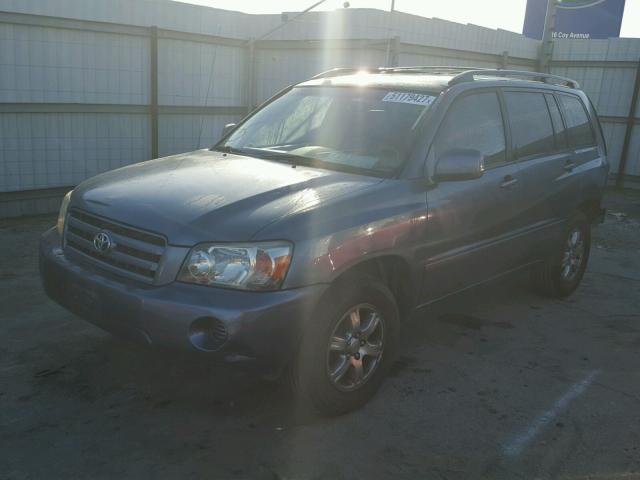 JTEDP21A150088172 - 2005 TOYOTA HIGHLANDER BLUE photo 2