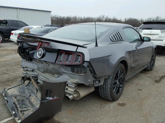 1ZVBP8AM1E5321024 - 2014 FORD MUSTANG GRAY photo 4