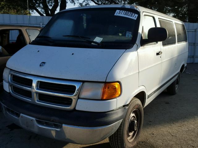 2B5WB25Y4YK117498 - 2000 DODGE RAM WAGON WHITE photo 2