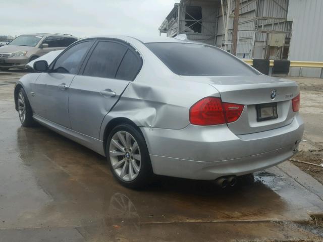 WBAPK5C57AA650692 - 2010 BMW 328 XI SUL SILVER photo 3