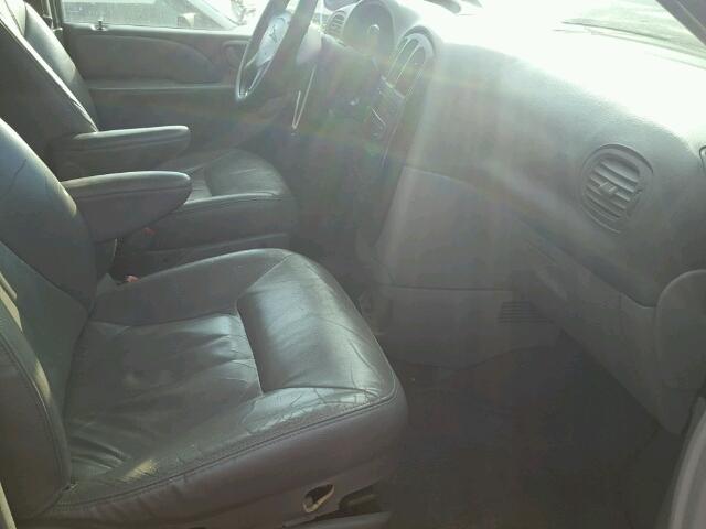 2C8GP54L23R274983 - 2003 CHRYSLER TOWN & COU Mavi foto 5