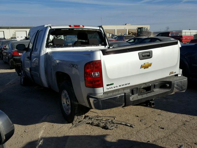 1GCRKSE39BZ166502 - 2011 CHEVROLET SILVERADO SILVER photo 3