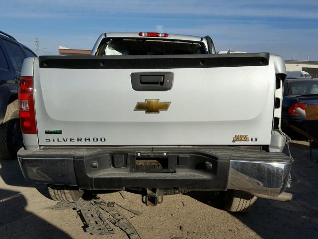 1GCRKSE39BZ166502 - 2011 CHEVROLET SILVERADO SILVER photo 6